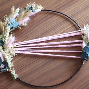 Dried flower crown, in natural and pink tones. [Customizable]