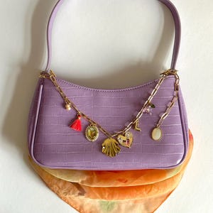 Personalized crocheted bag with 18-carat gold-plated bag chain - with unique charms, knitted bag, large color selection