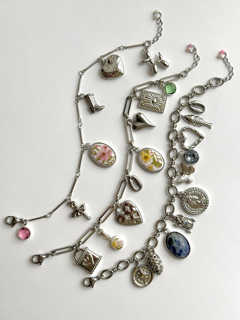 Custom Charm Armband – Edelstahl versilbert | Gestalte dein Armband mit 1 - 10 Anhängern & 3 Kettenarten, Geschenk für Sie