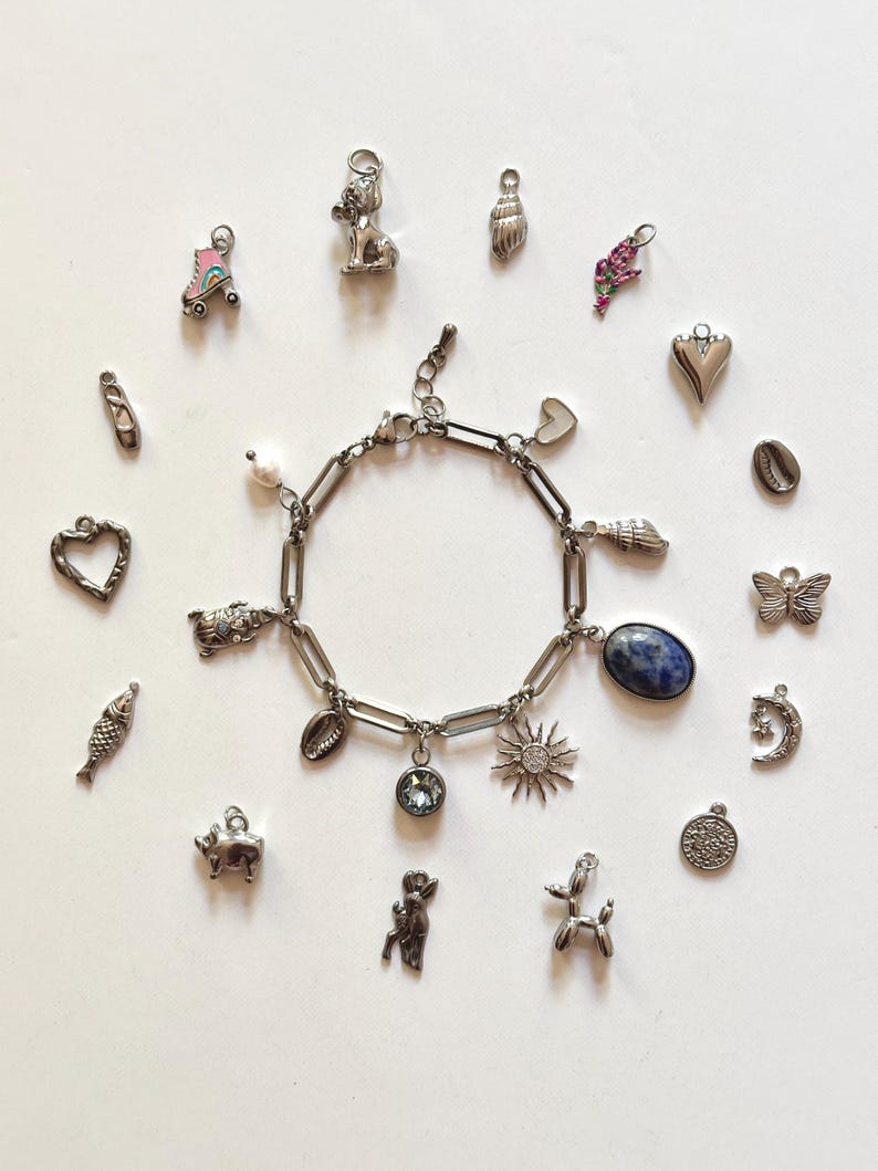 Personalisiertes Charm Armband Edelstahl versilbert | 1-10 Anhänger & Kettenstil wählen | Bettelarmband wasserfest nickelfrei Geschenk