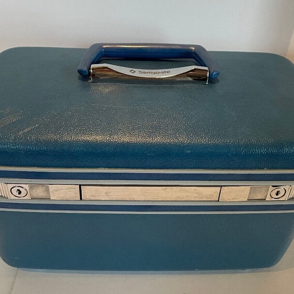 Vintage Blue Samsonite Silhouette Train Makeup Vanity Case Mirror Emergency Key