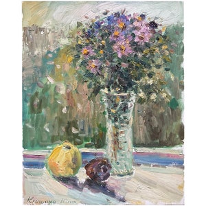 Oil painting on the canvas “Flowers and Apples”.