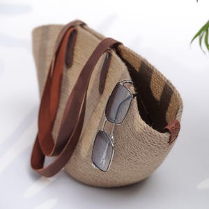 Jute Beach Bag for Her, Vacation Hobo Bag for Women, Natural Jute Tote Bag with Genuine Leather Handles, Minimalistic Large Jute Bag