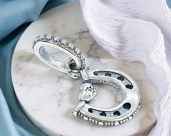 Silver Good Luck Dangle Charm, Sentimental Horseshoe Dangle Accessory, Lucky Jewellery Gift, Stylish Design, Good Fortune Gift for Women