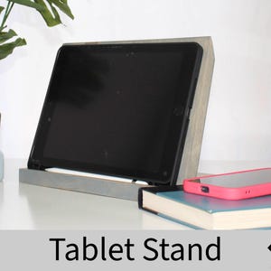 Wooden Tablet Stand Pine Wood Recipe Book Holder Reading Support with Pen Storage Kitchen Display Book Rest Mother Father Gift Christmas