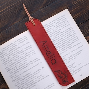 Bookmark Handmade, Personalized Leather Bookmark Gift  Engraved , Minimalist Style Bookmark