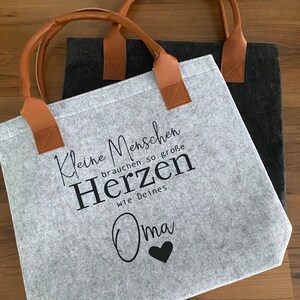 Personalisierte Filztasche , Kleine Menschen brauchen so große Herzen wie Deines ... Muttertagsgeschenk, Geschenk Erzieherin Bild 3