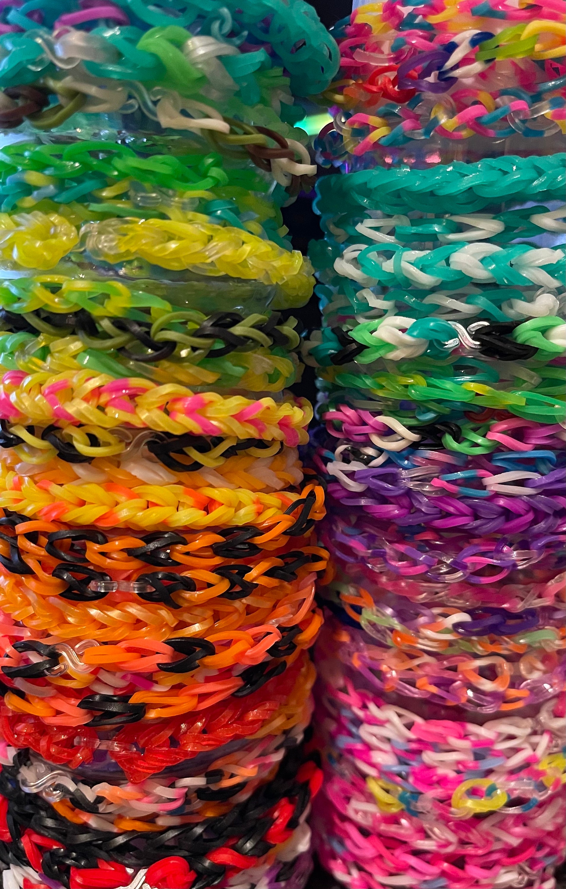 18000 Loom Bands Kit: DIY Rubber Bands Kits, 500 Clips, 40 Charms,loom  Bracelet Making Kits for Kids, DIY Rubber Band Bracelet Kit -  Norway