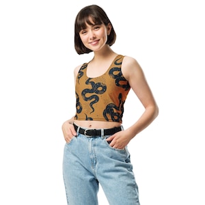 【CPGN STUDIO】25SS★ Snake Ribbon Crop Short Sleeve Tee MUSINSA公式 | CPGN STUDIO Snake Ribbon Crop Short Sleeve Tee