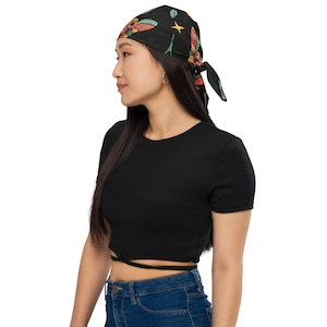 Bandana con falena nera, fascia per capelli da festival boho, sciarpa con stampa di insetti mistici, accessorio da rave, bandana con estetica naturale