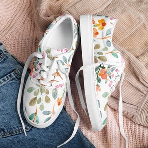 Floral Women’s Lace Up Sneakers, Cute Patterned Casual Shoes, Stylish And Comfortable Everyday Footwear