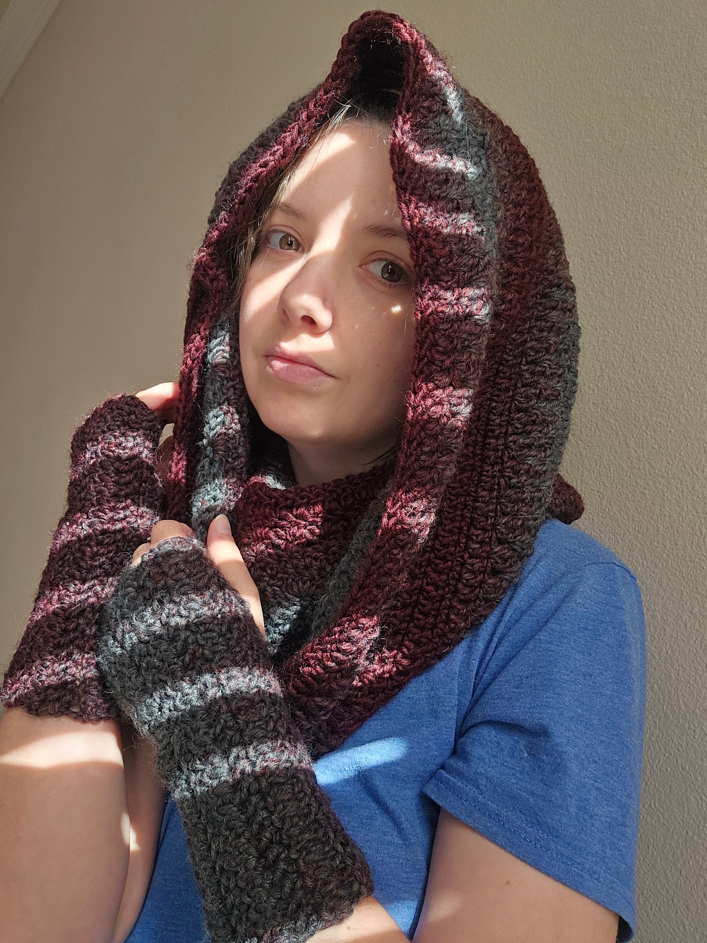 Hooded Cowl and Wrist Warmers - Etsy display picture 3