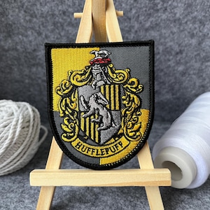 Patch avec badge Velcro Poufsouffle blaireau gris jaune - numéro d'article : K-0068