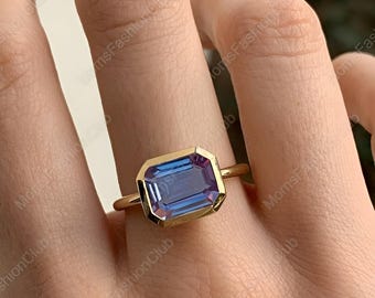 Dainty Alexandrite Ring,Handmade Vintage Ring,Engagement Alexandrite Women Ring,Everyday Purple Alex Ring,925 Silver,Purple Blue Magic Ring