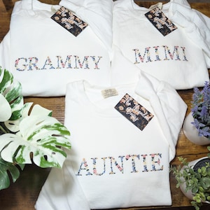 Floral Family Embroidered Comfort Colors White Sweatshirts, Nana, Grammy, Mimi, Mama, Auntie, Floral Sweatshirt, Gifts for Her