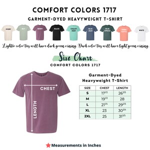 K&ouml;nnte beinhalten: Gr&ouml;&szlig;entabelle f&uuml;r Comfort Colors 1717 Garment-Dyed Heavyweight T-Shirts. Die Tabelle zeigt Brust- und L&auml;ngenma&szlig;e in Zoll f&uuml;r die Gr&ouml;&szlig;en S, M, L, XL und 2XL.