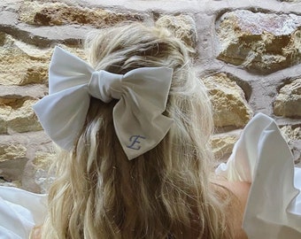 Large bridal bow