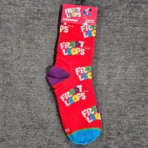 NEW Kellogg's Froot Loops Red Crew Socks Kids Ages 7-10 Toucan Sam New