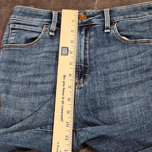 Abercrombie & Fitch Women Simone High Rise Ankle Distressed Hem Jeans Size 26