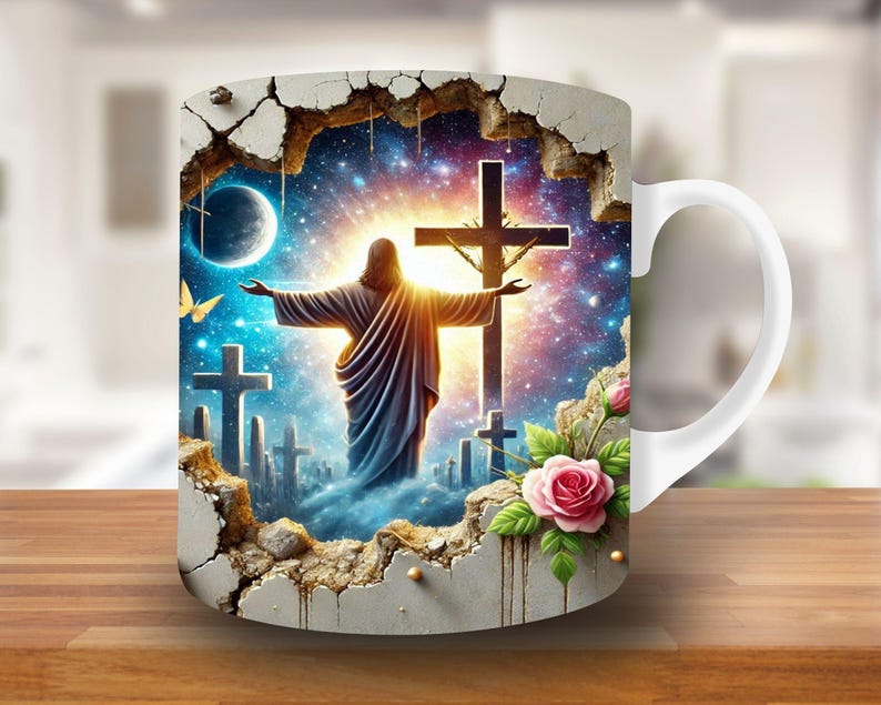 Puede incluir: Taza de cer&aacute;mica blanca con una imagen colorida de una persona de pie sobre una cruz con un fondo estrellado. La imagen est&aacute; rodeada por una pared agrietada con un agujero en el centro. La taza tiene un asa en el lado derecho.