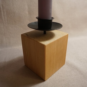 Candle holder