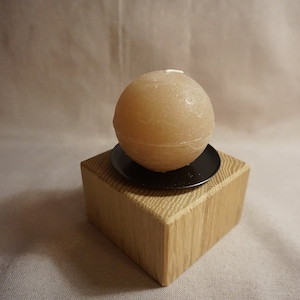 Candle holder