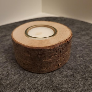 Candle holder, tea light holder