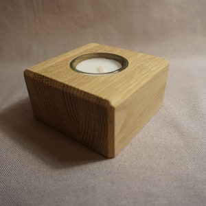 Candle holder, tea light holder