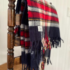 Vintage Faribo Fluff-Loomed Faribault Woolen Mills Plaid Soft & Cozy Fringed Plaid Lap Blanket, 100% wool, Americana, Tartan