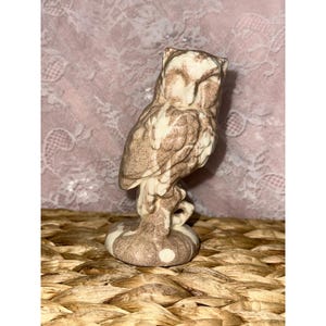 Vintage Mount St Helens askkärl Ugglafigur Brun krämfärgad vulkanisk askkeramik 13 cm