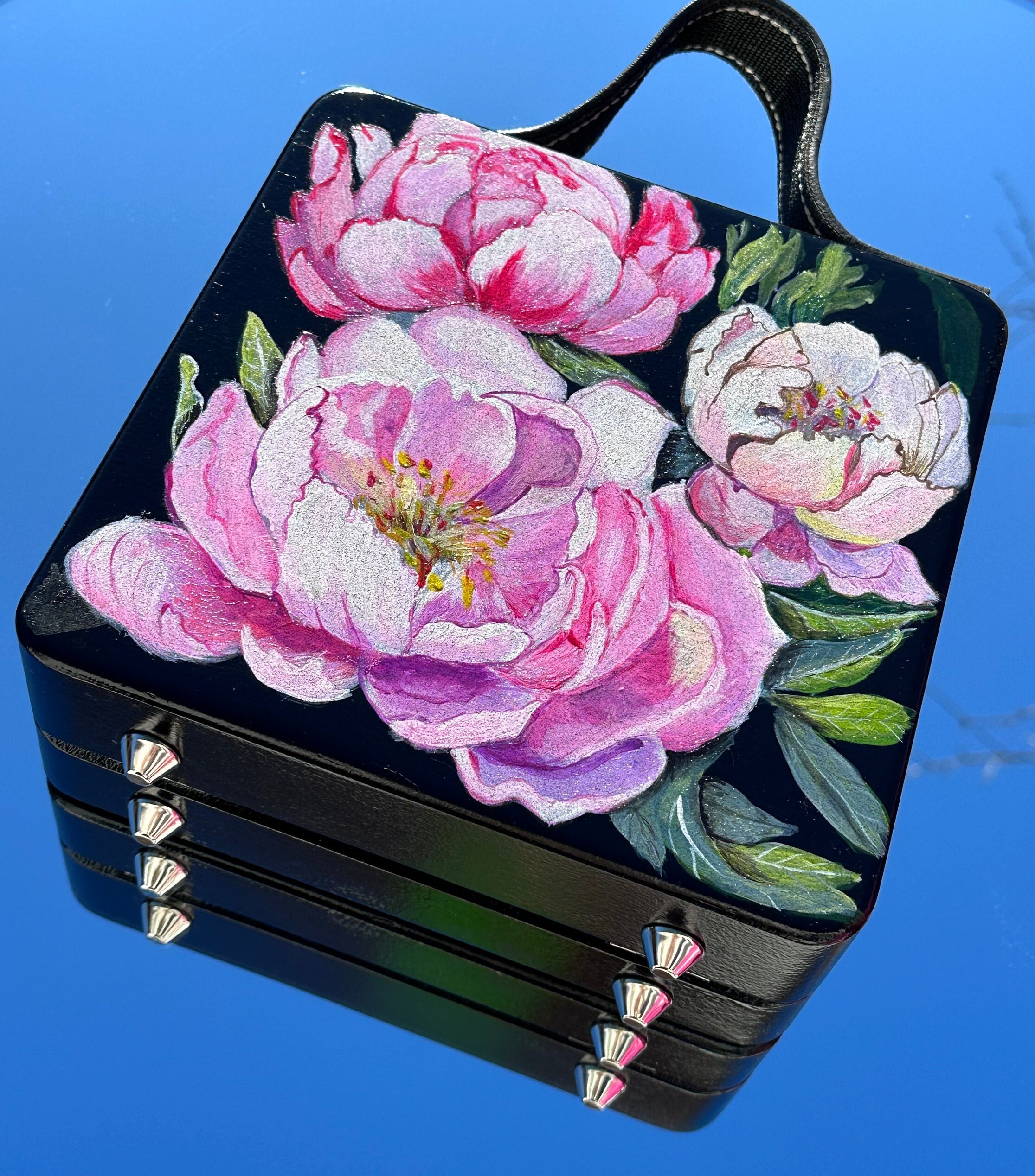 Hand Paint 「一点物」 花と蝶のデザインのティバックトレイ 未使用 Hand Paint 「一点物」 花と蝶のデザインのティバックトレイ 未使用