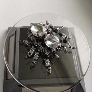 Spider brooch Halloween jewelry Embroidered brooch Halloween gift Spider jewelry pin Halloween brooch Beaded insect brooch
