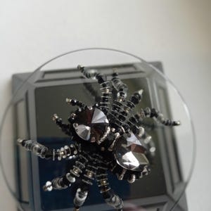 Spider brooch Halloween jewelry Embroidered brooch Halloween gift Spider jewelry pin Halloween brooch Beaded insect brooch