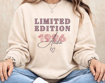 30. Geburtstag Frau, Personalisiertes Geburtstagsgeschenk Frau, Personalisierter Pullover mit Jahrgang und Name, Geschenkidee Frauen