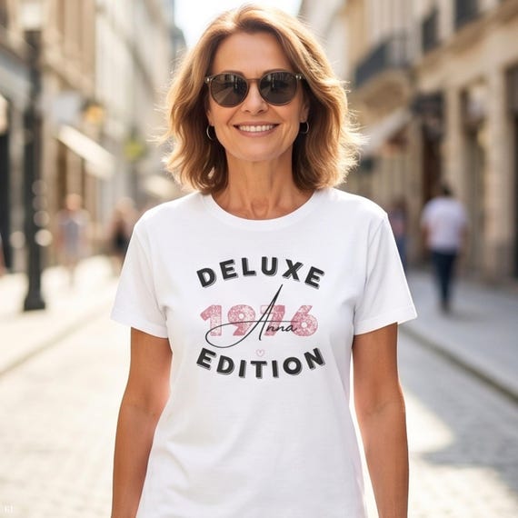 50. Geburtstag Frau T-Shirt personalisiert, Geburtstagsshirt Frauen 1976,Geschenk zum Runden Geburtstag Deluxe Edition zum 50ten Damen Shirt