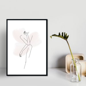 From Portrait to Form: Minimalist Line Art Woman Body Poster