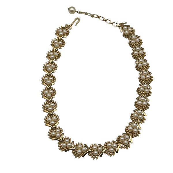 Crown Trifari Vintage Necklace Rare Pearl Clusters Brushed Gold Palms Signed 16”