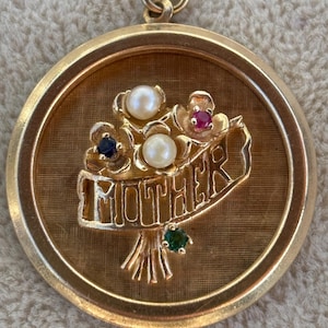Vintage Mothers Pendant-14K Gold