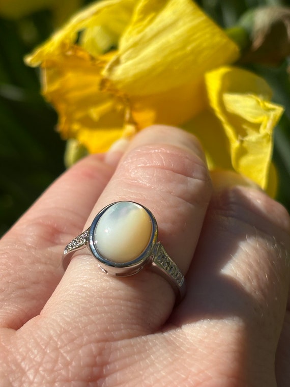 Vintage Cabochon Mother of Pearl and Diamond Ring. - image 6