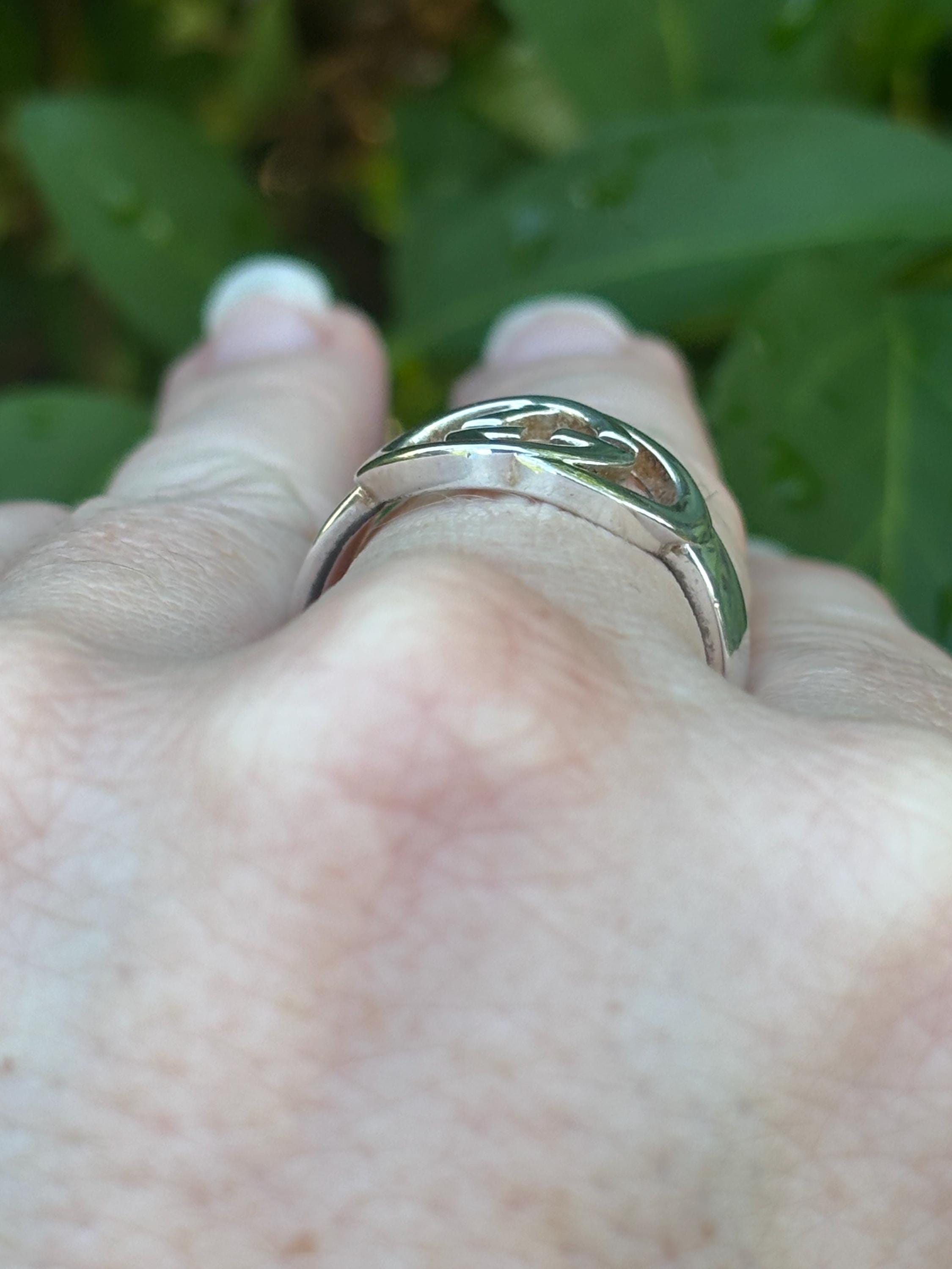 アクセサリー vintage GUCCI ring Gucci Vintage G Logo Silver Ring - Etsy