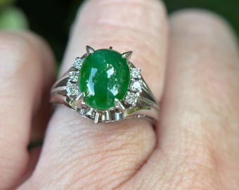 Vintage Jade and Diamond Platinum Ring