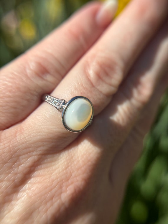 Vintage Cabochon Mother of Pearl and Diamond Ring. - image 3