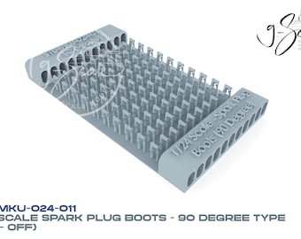 Op de afbeelding: Een lichtgrijze 1/24 schaal bougiekabelset, 90 graden type. De set bevat 100 stuks. De tekst "1/24 Scale - Spark Plug Boots (90 Degree)" is zichtbaar. Het product is gelabeld STL-MKU-024-011.