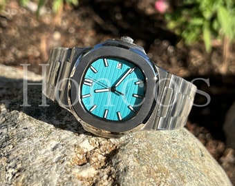 Montre Nautilus MODS sur mesure avec cadran bleu glacier de style SKX NH35 5711A et bracelet en acier