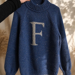 Personalisierter Weasley Weasley Pullover – Kuschelige Wolle für einen magischen Urlaub! Handgefertigter Monogrammpullover, personalisiertes Geschenk, Initialpullover