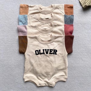 Body con felpa arcobaleno personalizzata con nome Puff, tutina a bolle personalizzata, regalo per baby shower, compleanno minimalista per neonati, regalo di Natale per neonati