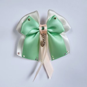 Ceres Fauna Themed Clip-on Bow