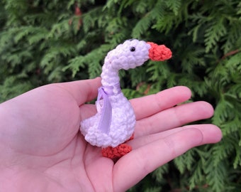 The Pocket Goose Crochet Amigurumi Pattern digital PDF by Similia