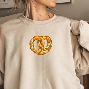 Brezel Sweatshirt, Brezel-Liebhaber-Sweatshirt, Foodie Sweatshirt, lustiges Geschenk, süßes Geschenk, Riesen Brezel Pullover, Gebäck Rundhalsausschnitt