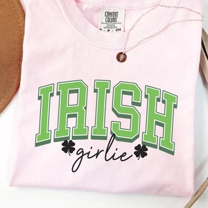 Camiseta de chica irlandesa, camiseta del día de San Patricio, regalo de chica irlandesa, camiseta de Irlanda, camiseta de fiesta del día de San Patricio, recuerdo de Irlanda, camiseta de chica irlandesa